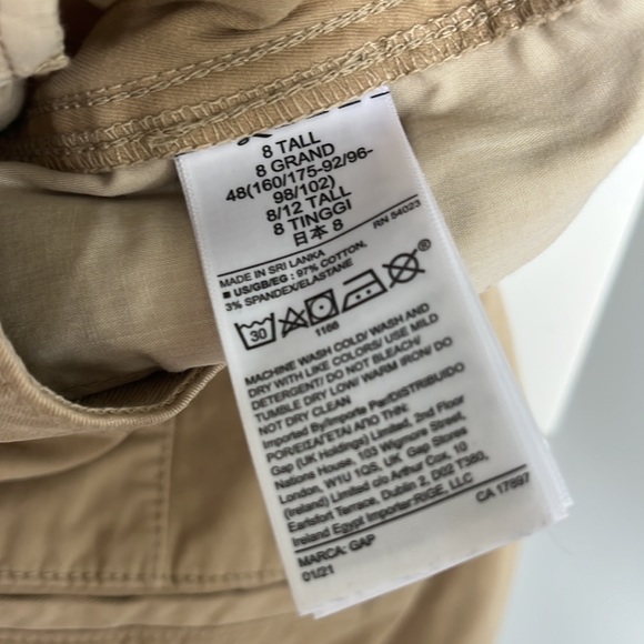 GAP Khaki Shorts - Picture 4 of 4